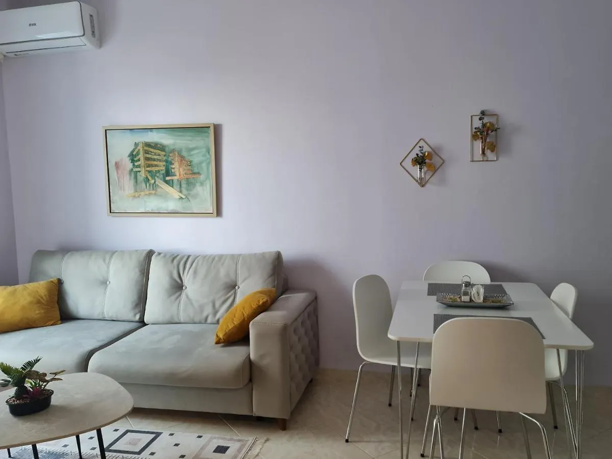 アパート Lovely Apartament In Vlora City